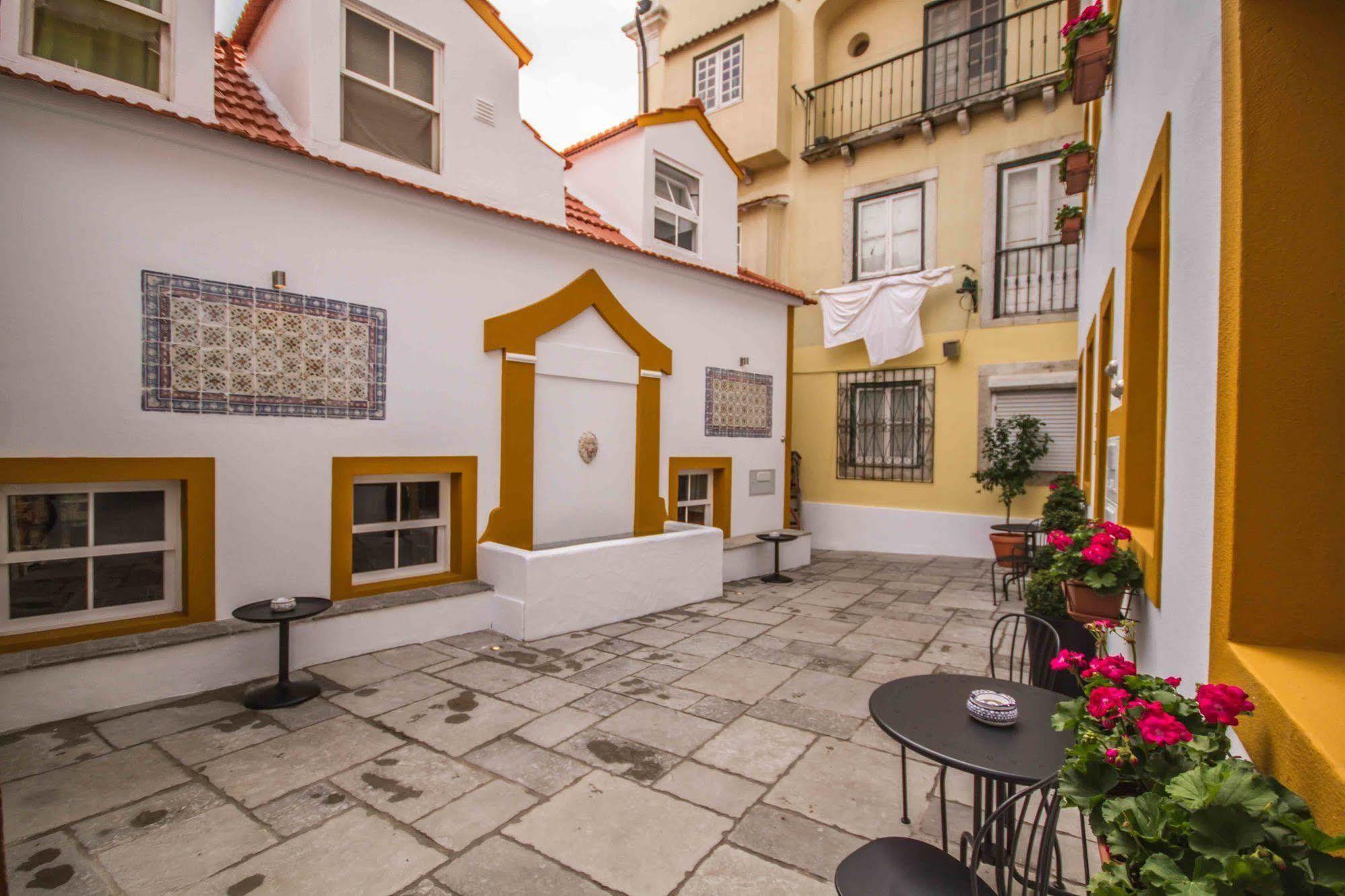 Imperium Lisbon Village Exteriör bild